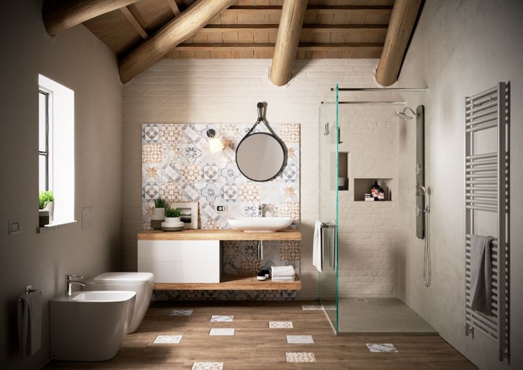 Rivestimenti bagni esempi, parete ruvida colore bianco, arredamento ... Esempio bagni moderni