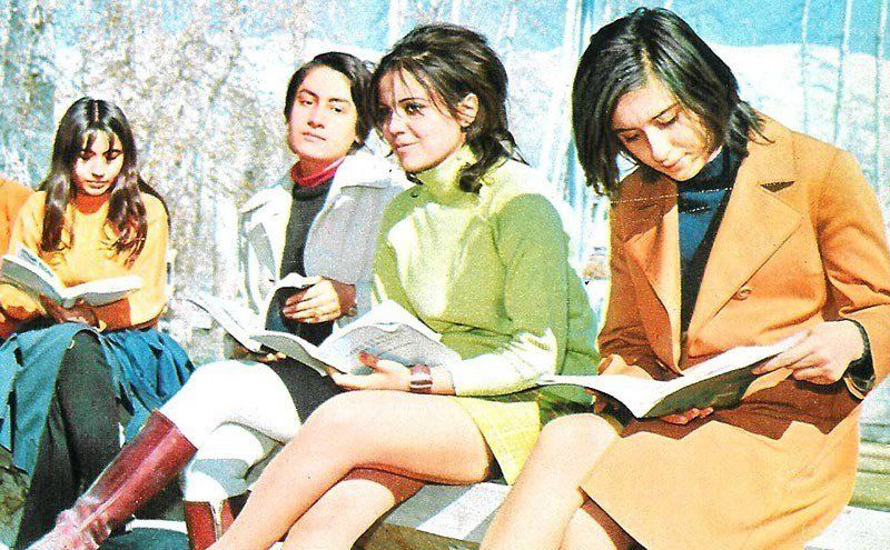 Iran Before 1979 Tehran Students | Women in iran, Iran, Tehran