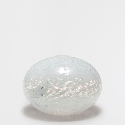 Suspension Boule En Verre Depoli Blanc Diametre 31cm Finition Laiton Boreal Suspension Boule Verre Suspension Boule Verre Depoli