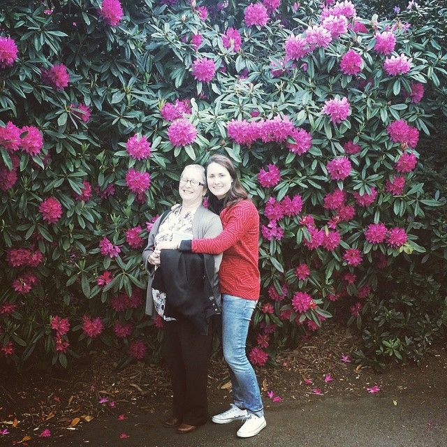 Momma & I at the weekend re-living my communion photos from Muckross Gardens at Kew Gardens #londontourist #gardens #flowers #kewgardens #london #muckrossgardens #kerry #family #instadaily #nature_seekers #instatravel #outdoors #throwback London Tourist, Kew Gardens, Travel Memories, Mommas, Insta Travel, Communion, Throwback, Outdoors, Weekend