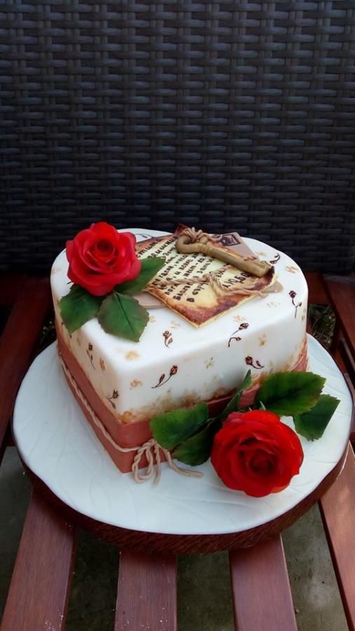 Download Heart shaped cake with red roses by SvetlaQnkova | Торти ...