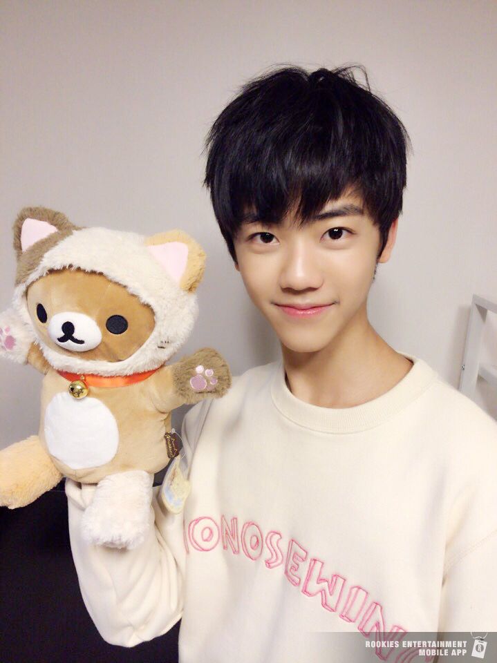 Pin on sm rookies app. * Jaemin.