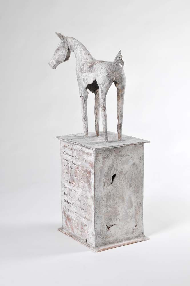Ceramica De Roger Lewis En Studiopottery Co Uk Escultura Del Tubo De Doble Torsion Wood Carving Art Ceramic Sculpture Pottery Sculpture