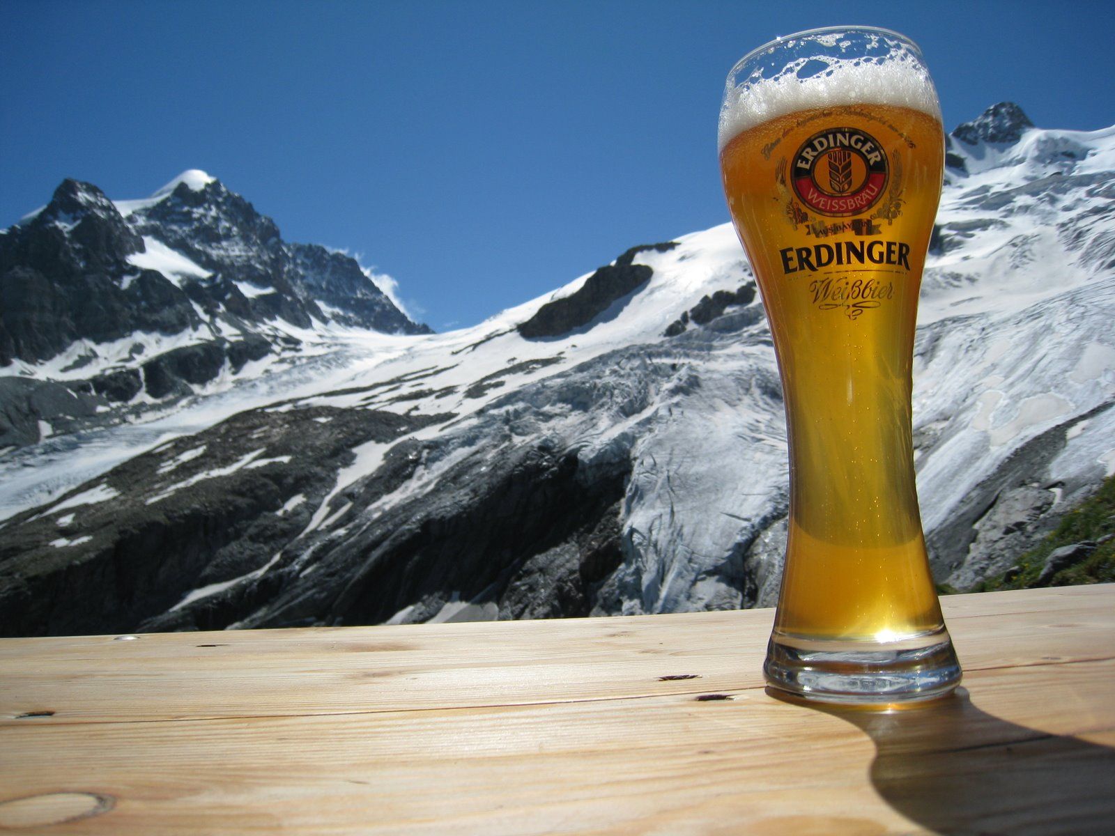 Glass Mass For Bar With Restaurants Logo Beer Steins Beer Beer Glass