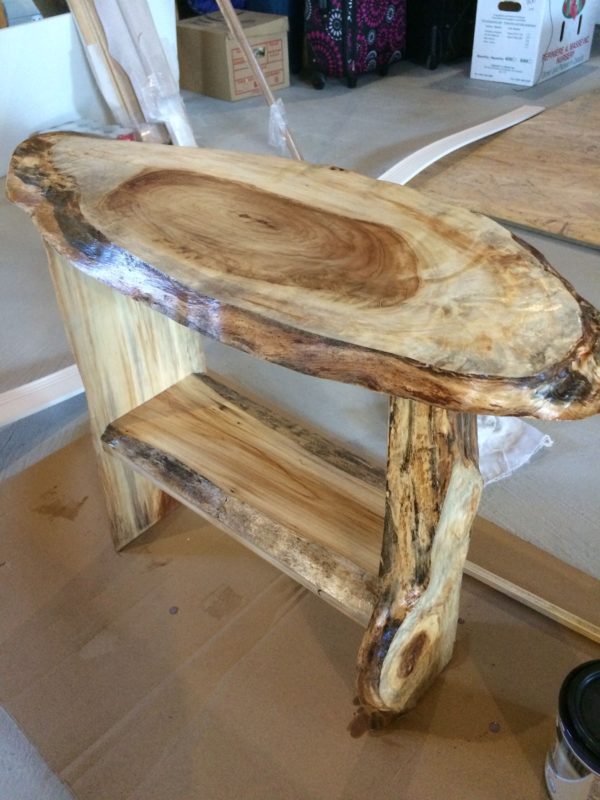 Petite Table Caf Faites Avec De Beaux Morceaux De Bois Petite Table Caf Faites Avec De Beaux Morceaux De Bois