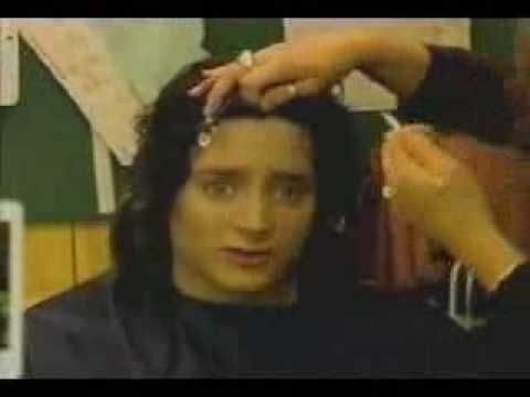 elijah wood singing lol elijah wood quot sometimes i ll just take popular songs elijah wood singing lol elijah wood quot sometimes i ll just take popular songs