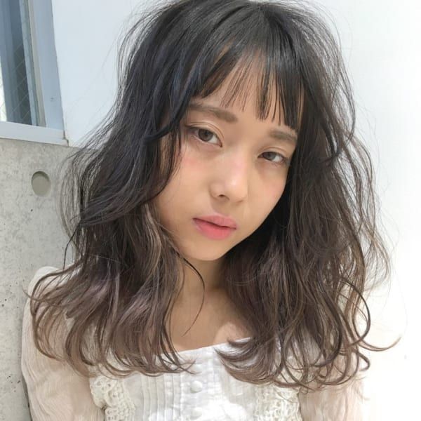 ぱっつん前髪 アレンジ大特集 レングス別におすすめスタイルをご紹介 Folk ヘアカラー ぱっつん前髪 トレンドヘアカラー ぱっつん前髪 アレンジ大特集 レングス別におすすめスタイルをご紹介 Folk ヘアカラー ぱっつん前髪 トレンドヘアカラー