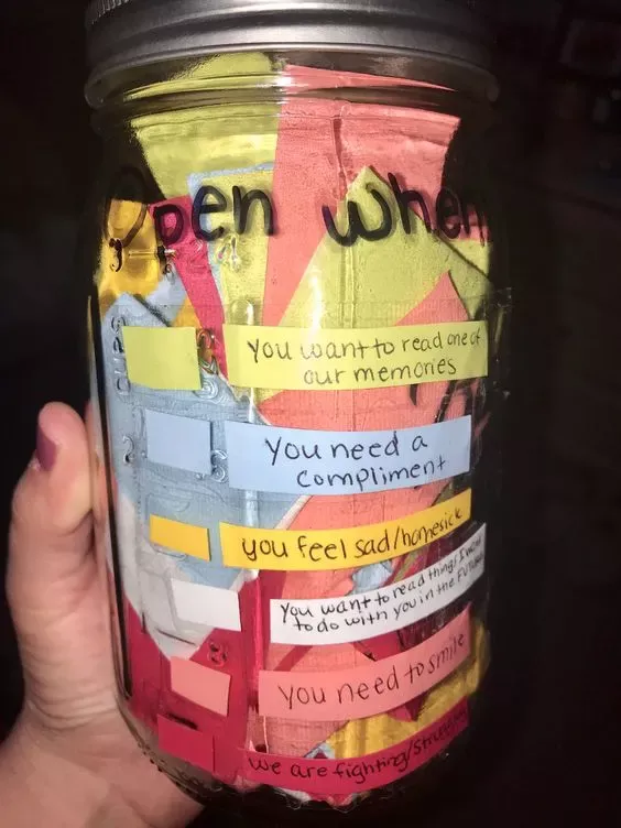 DIY Romantic Valentine's Day Ideas for Him - HubPages Diy Best Friend Gifts, Bf Gifts, Bestie Gifts, Bff Gifts Diy, Good Gifts For Friends, Present For Best Friend, Diy Gifts For Him, Unique Diy Gifts, Santa Gifts