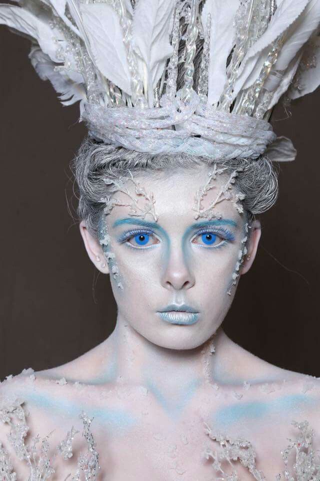 Queen Halloween Costumes, Halloween Haunt, Ice Queen Makeup, Fantasy ...