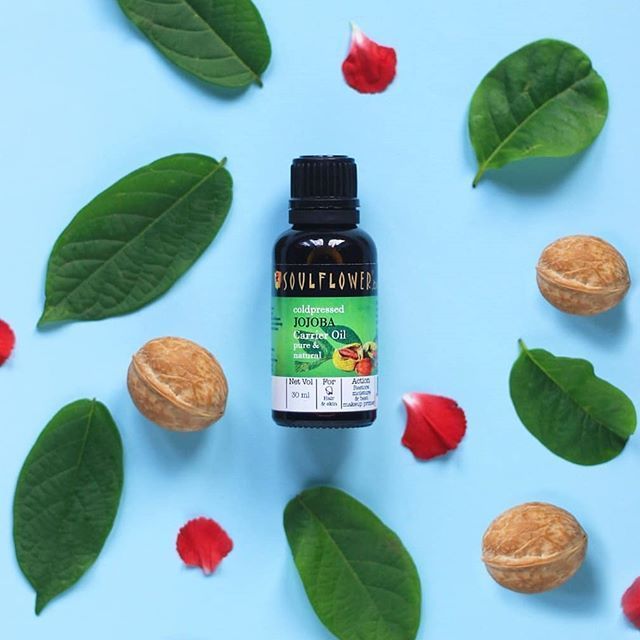 SOULFLOWER JOJOBA OIL COLDPRESSED #jojobaoil Did you know that the natural key to removing excess oil from the skin is by applying a layer of oil on it? This method is known as Oil Cleansing Method or OCM. The simple and basic idea behind oil cleansing is that the oil dissolves synthetic products and cleanses and removes dirt, makeup, and other harmful substances. So get up, go and get yourself Soulflower Jojoba Oil and see the results! #cleanbeauty #jojobaoil