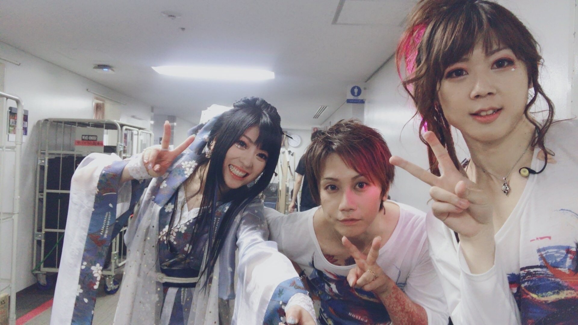 Yuko Suzuhana Machiya And Asa Wagakki Band 和楽器バンド バンド 和楽器 Yuko Suzuhana Machiya And Asa Wagakki Band 和楽器バンド バンド 和楽器