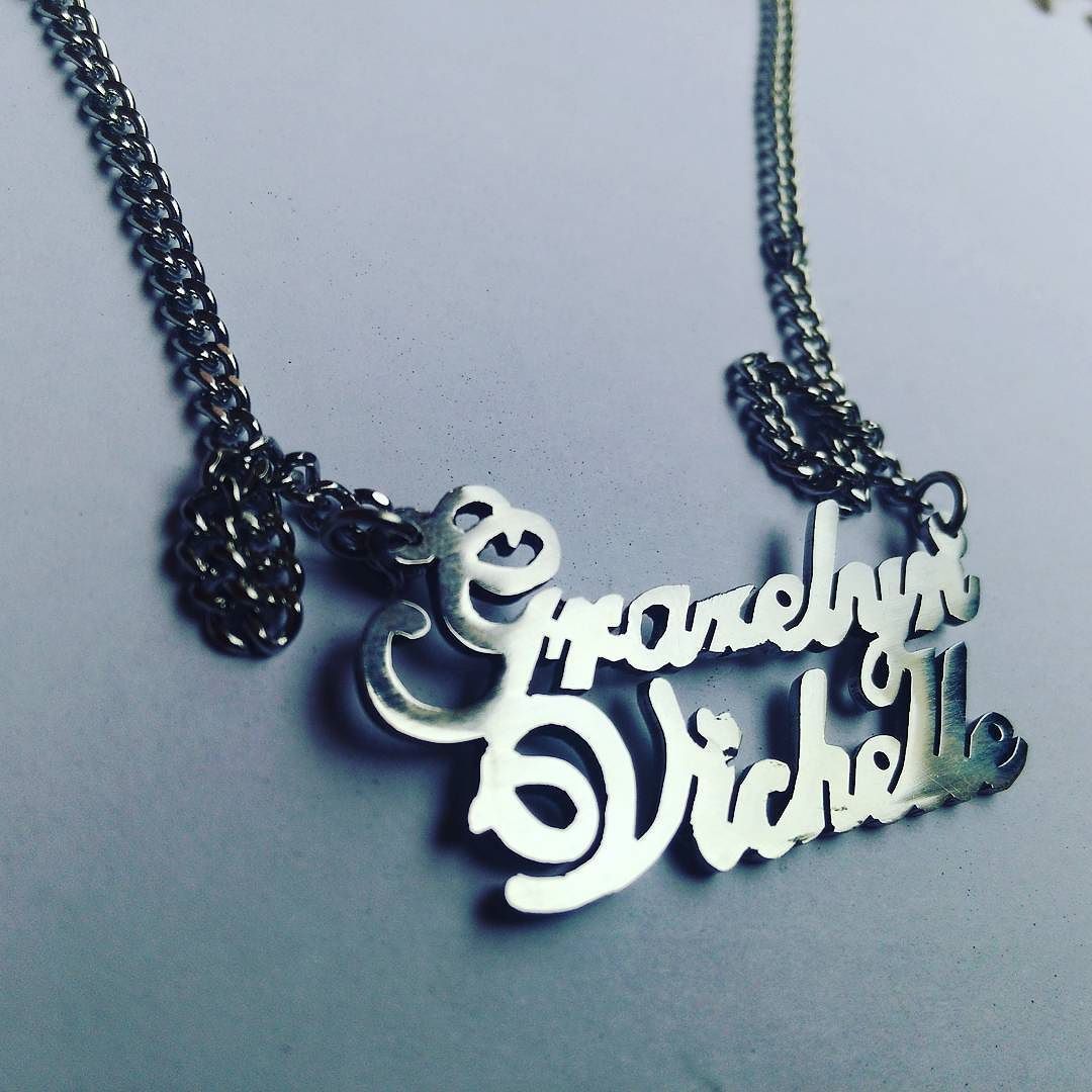 Instagram photo by Perhiasan Monel Kalung Nama • May 2