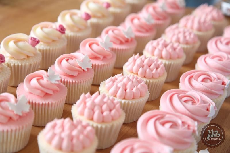 1 102 Me Gusta 42 Comentarios Adi Klinghofer Adikosh123 En Instagram שבת שלום ומזל טוב Birthdaycake Chocola Alphabet Cake Cake Lettering Biscuit Cake