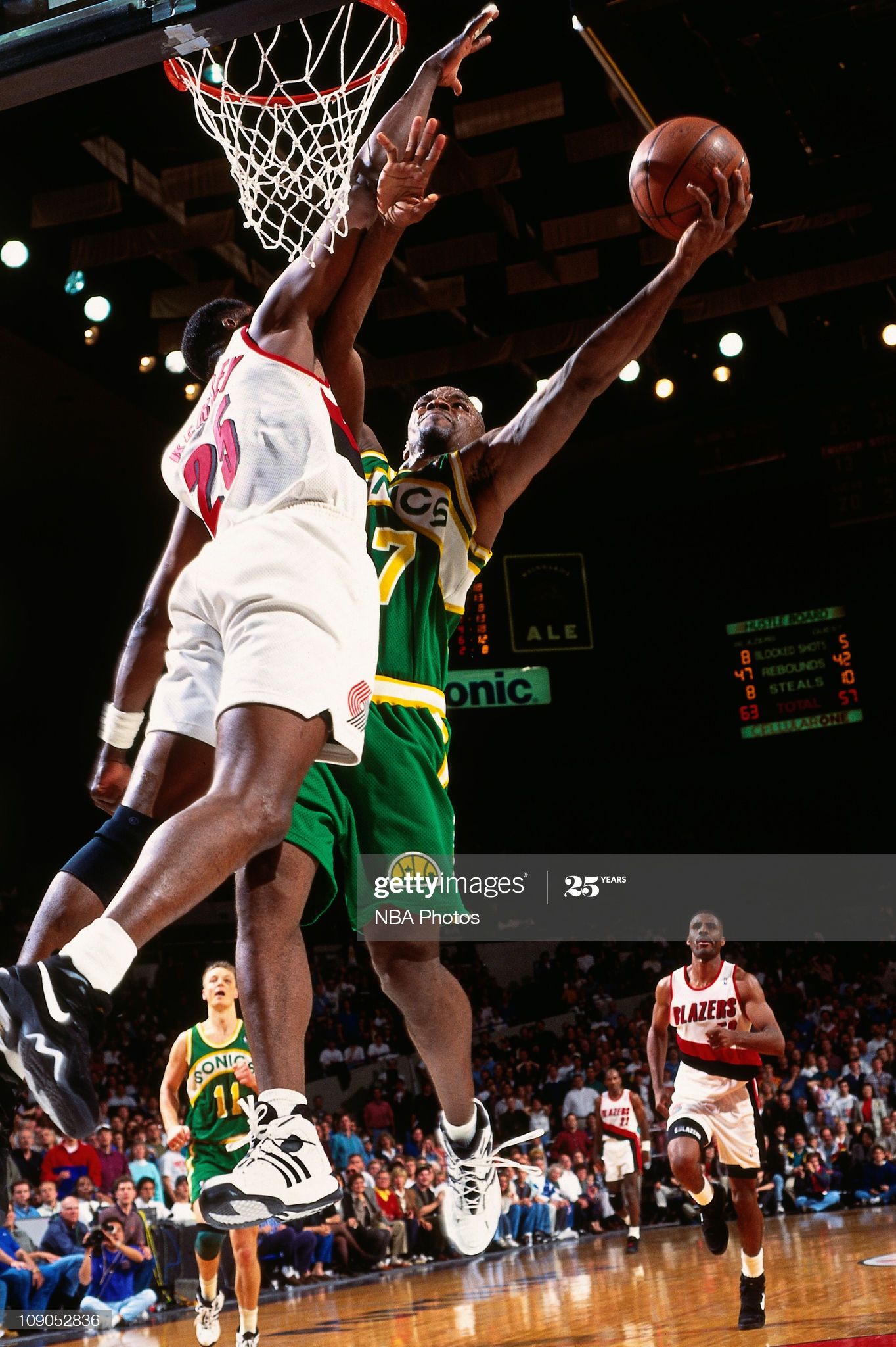 Vincent Askew shoots against Jerome Kersey circa 1994 at the Veterans