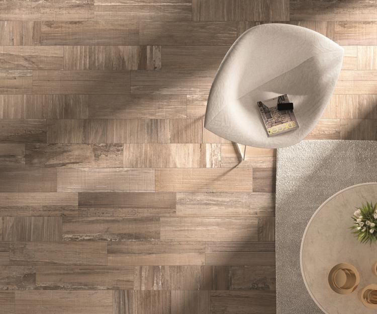 Fliesen in Holzoptik -ariana-ideen-bad-wohnzimmer-fussboden-stuhl - fliesen wohnzimmer ideen Fliesen in Holzoptik -ariana-ideen-bad-wohnzimmer-fussboden-stuhl - fliesen wohnzimmer ideen