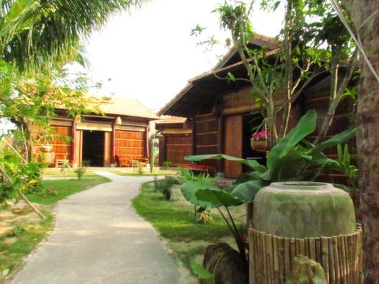 under the coconut tree home stay an bang beach hoi an viet 20 or