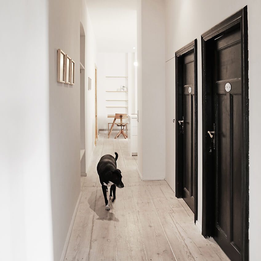 Un appartement minimaliste à Berlin #dunkleinnenräume