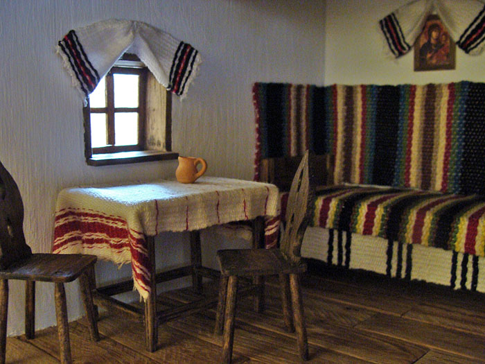 03 08 in Mirifica, Design Case, Traditional House, Romania, House Design, Curtains, Interior, Mai, Home Decor