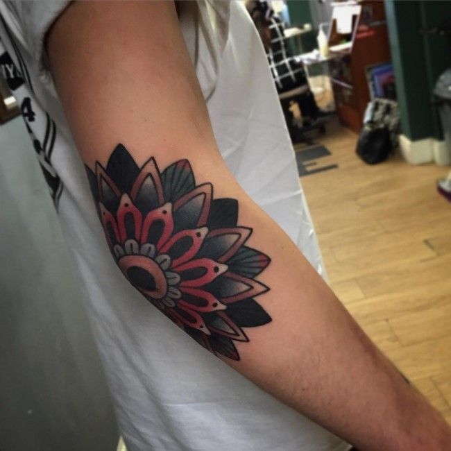 50 Beautiful Elbow Tattoo Designs – Many Types | ink