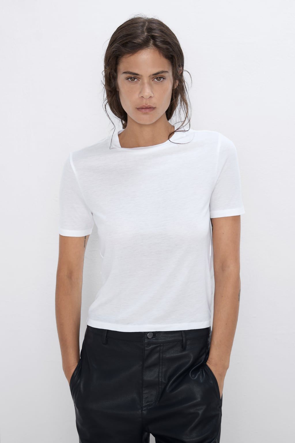 Camiseta Cuello Perkins Básicos Camisetas Mujer Zara España Mock Neck Top Sleeveless Tshirt Women
