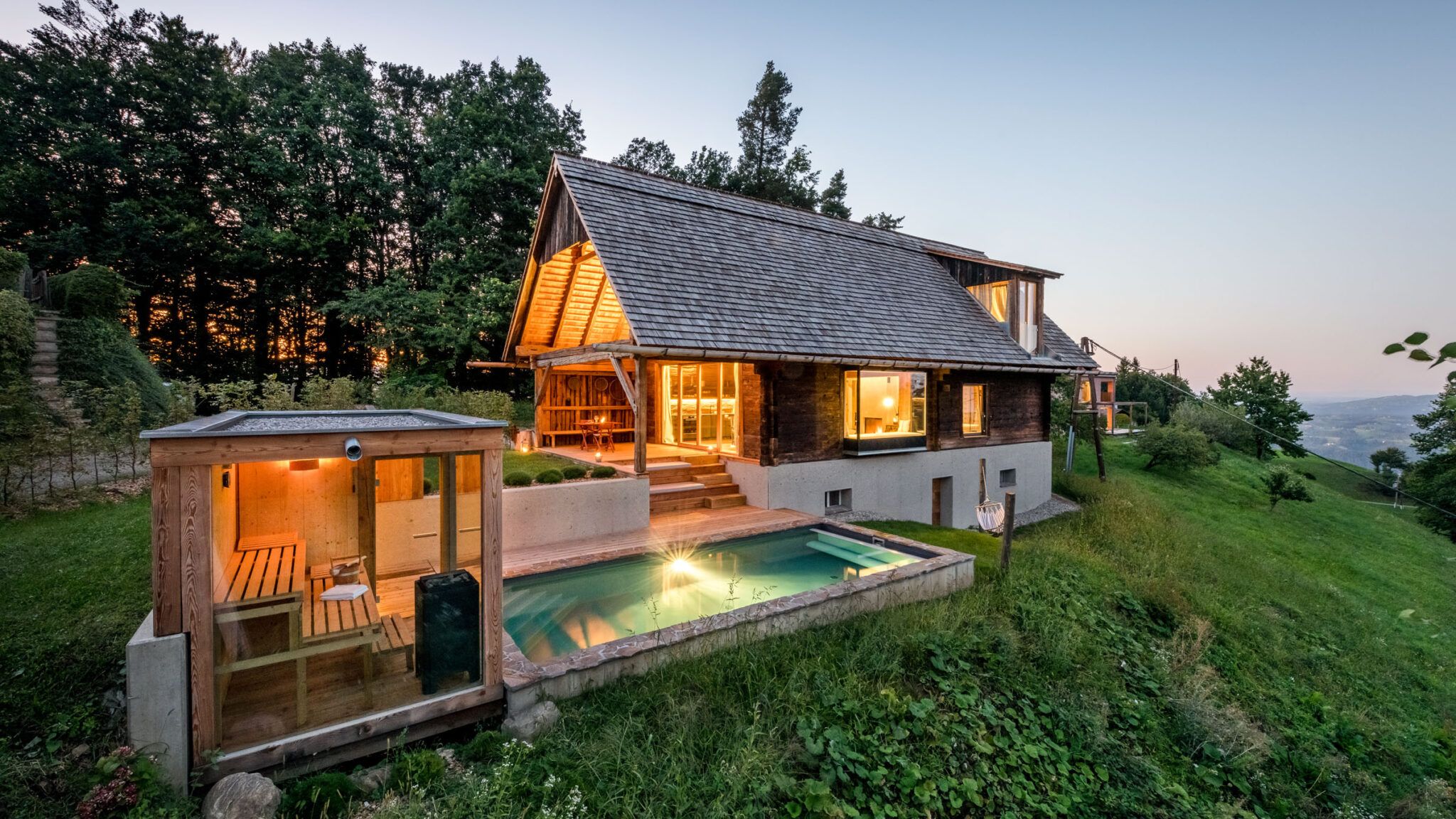 HomeStory / Leben wie Gott in Österreich: Ferienhäuser à la PURESLeben in