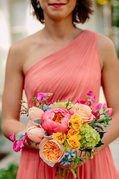 10 Lovely Amsale Bridesmaid Dresses And Matching Bouquet Ideas