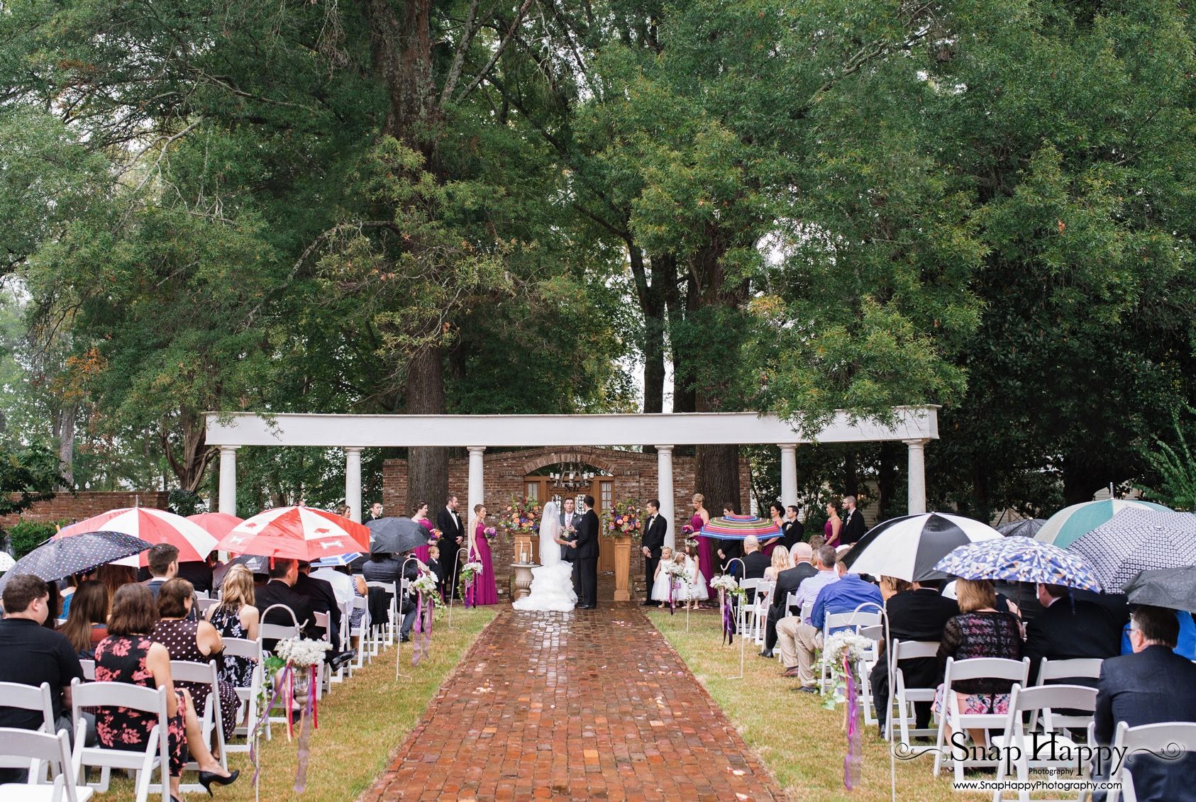 Photo by Snap Happy Floral and décor by Southern Event Planners Ceremony Backdrop, Ceremony Decorations, Wedding Party Planner, Happy Floral, Floral & Decor, Event Planners, Arches, Memphis, Dolores Park