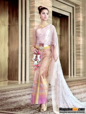Thai Wedding Gown Keywords Weddings Jevelweddingplanning Follow Yaya In Traditional Thai Wedding Dress