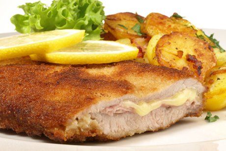 Das Cordon bleu ist genau das Richtige für den Sonntag. Bei diesem Rezept greift jeder gerne zu. French Recipes Authentic, Easy French Recipes, Swiss Recipes, Pork Recipes, Chicken Recipes, German Recipes, Food Menu, A Food, Food And Drink