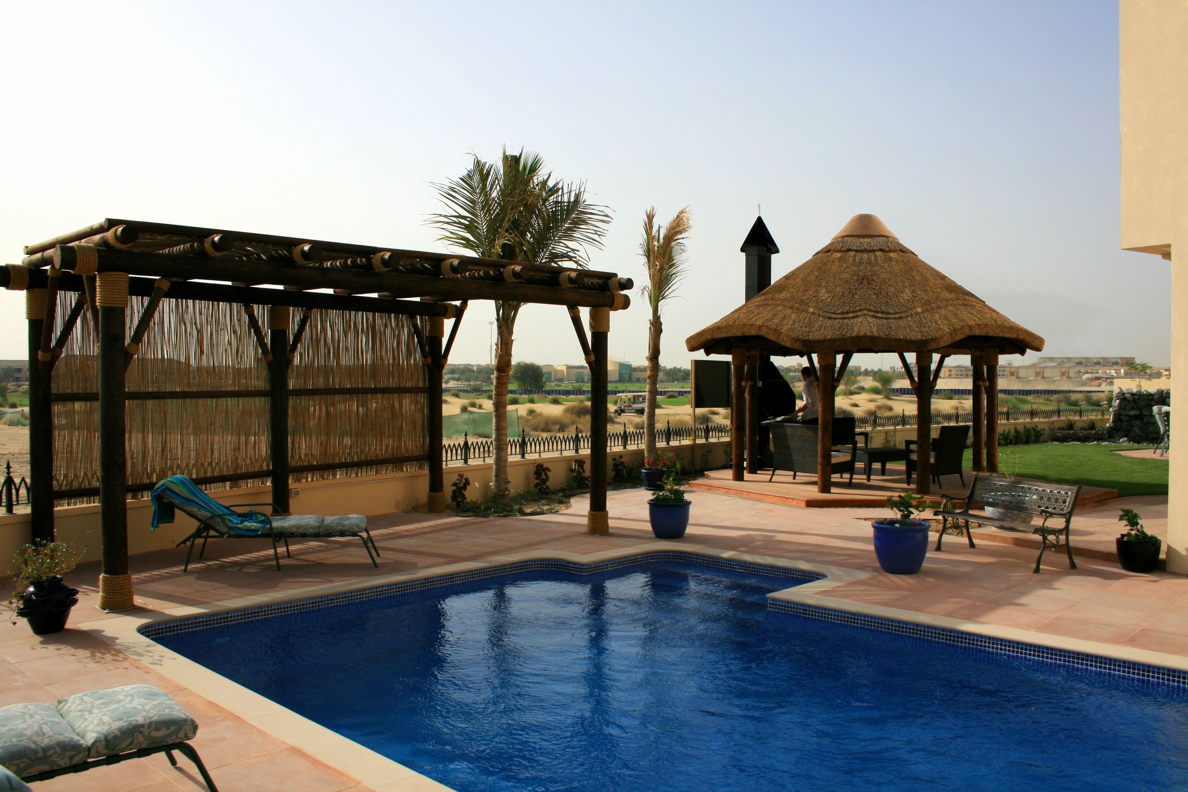 Perfect outdoor entertaining! Pool, Pergola, Gazebo