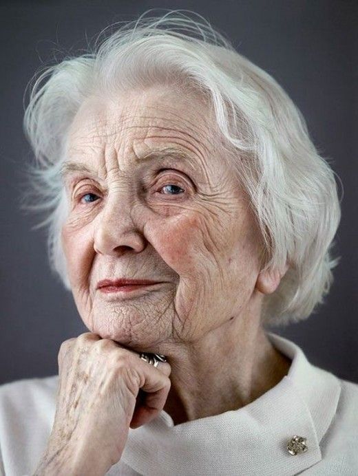 Rosé Nobiliar (Großmutter väterlicherseits) Foto Portrait, Portrait Photography, People Photography, Older Woman Portrait, Portrait Wall, Old Age Makeup, Old Faces, Ageless Beauty, Beauty Skin