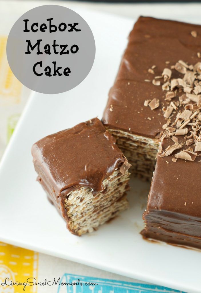 Icebox matzo cake recipe - Easy no bake dessert to serve during Passover Seder. Combine layers or matzos dipped in wine and top with a creamy chocolate icing. Passover Desserts, Easy No Bake Desserts, Great Desserts, Easy Cake Recipes, Dessert Recipes, Passover Menu, Desserts Diy, Healthy Desserts, Pesach Recipes