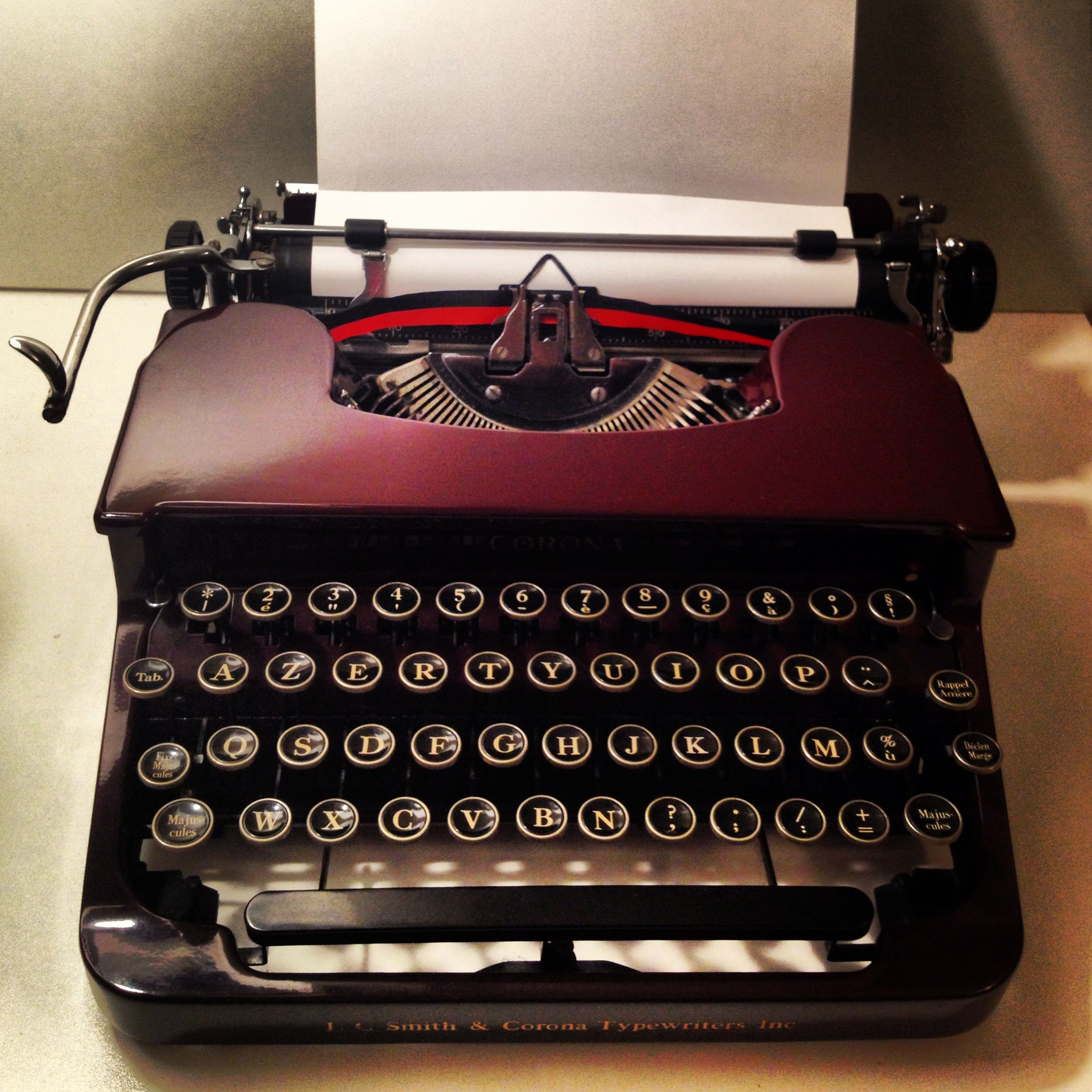 Online Essay Typer - Free Tool to Generate Essay in Minutes essay writer machine