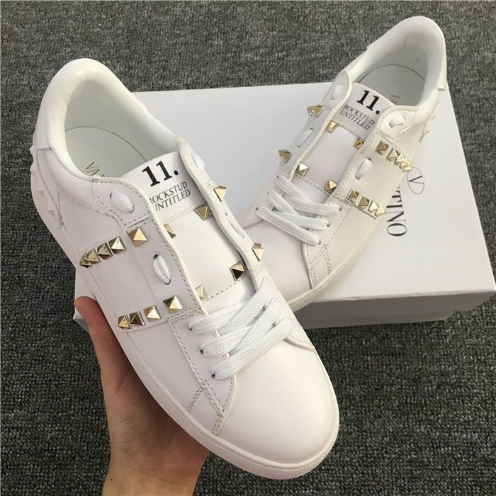 Valentino Rockstud Outfit, Valentino Garavani, Valentino Rossi Logo