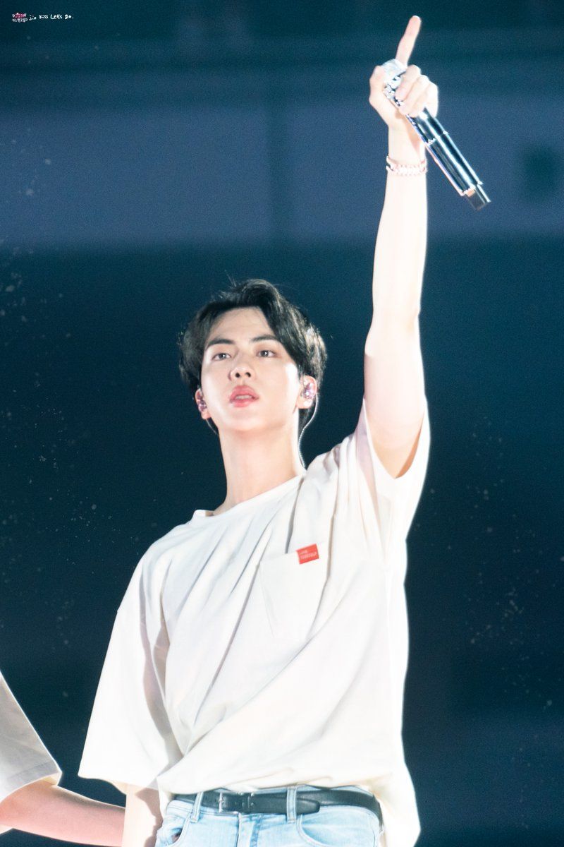 目 を 閉じれ ば 億 千 の 星 jinKissLetsgo on Twitter: "181114 LYS in Tokyo Dome HD 目を閉じれば億千の星、一番光る