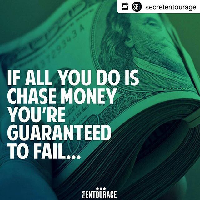Jangan hidup untuk mengejar uang Berikan value maka uang akan datang kepada anda. Youtube.com/successbefore30 Source @secretentourage #successbefore30 #sb30 #sb30health #chandraputranegara #cpn #motivator #motivasi #motivation #motivationalquotes #inspirasi #kisahinspirasi #kisahsukses #kisahnyata #entrepreneur #pengusaha #pengusahamuda #pengusahasukses Entourage, Self Help, Fails, Agree, Puma Sneaker, Running Shoes, Sneakers, Instagram, Youtube