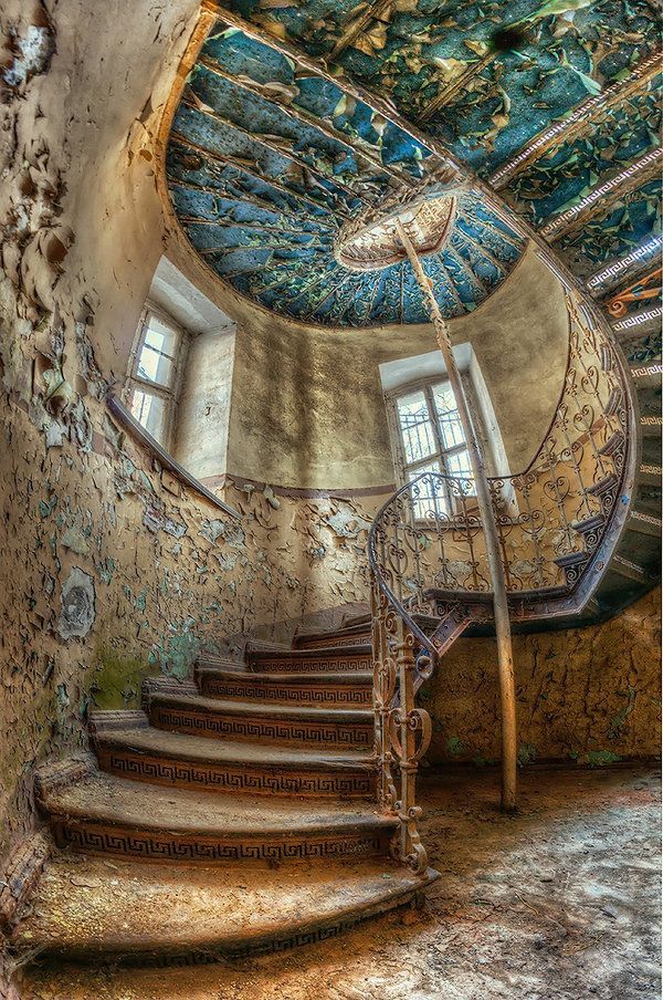 Abandoned Palace Photographed by Pati MakowskaGreater Poland Voivodeship 2013 source: 500px + + + + + + + + + + + + If anyone has any information about which palace or where in Poland this beautifu… Abandoned Buildings, Abandoned Castles, Abandoned Mansions, Old Buildings, Abandoned Places, Abandoned Vehicles, Beautiful Architecture, Beautiful Buildings, Beautiful Places