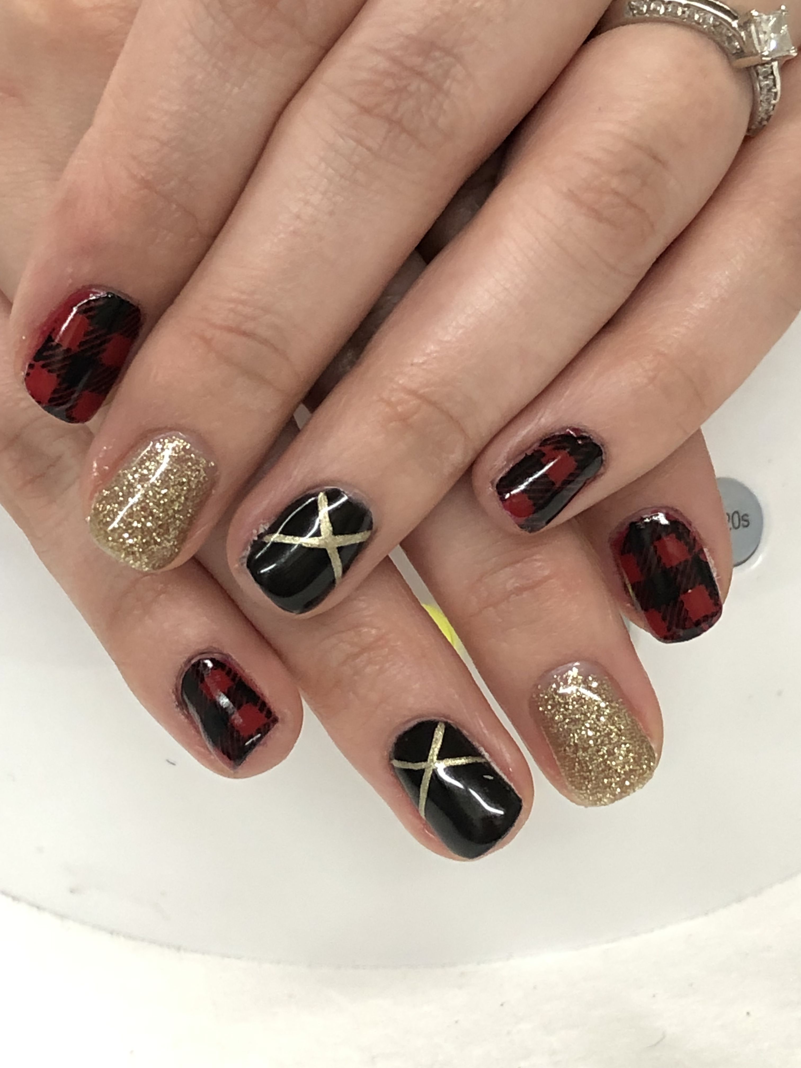 Holiday Fall Plaid Red Black & Gold Gel Nails | Gold gel nails, Gold ...