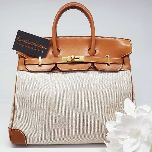9900 wire. Preloved good condition Fauve Barenia and