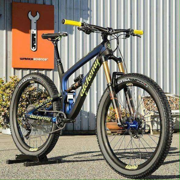 Best Accessories For Mountain Bike Mtb Bike Mountain Downhill