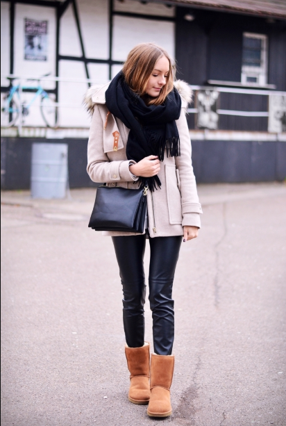 En Trend Ugg Kombinleri Ugg Bot Modelleri 2019 Stylish Outerwear Uggs Outfit Winter Outfits Dressy