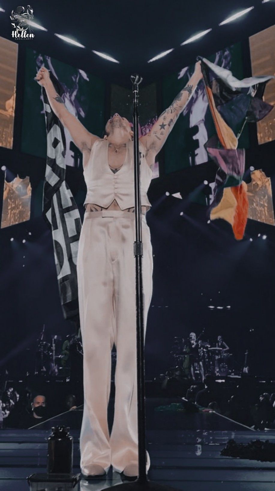 #edit #loveontour #nashville #nashvilleloveontour #hslot #hslotwallpapers #nashvillenight2 #night2 #unitedstatesloveontour #mitchrowland #sarahjones #blacklivesmatter #pauli #niji #elin #nyoh #harrystylesloveontour #wallpapersloveontour #editloveontour #loveontourharrystyles #harrystyleswallpaper #wallpaperharrystyles #editharrystyles #harrystylesedit #pride #lgbtqia #prideflag #longhair #wallpaper #wallpaperharrystyles #loveontour #harrystyles #onedirection #louistomlinson #sweetcreature Harry Styles Wallpaper, Harry Styles Love On Tour, Pride Flags, Lgbtqia, Louis Tomlinson, Nashville, Jones, Edit, Pantsuit