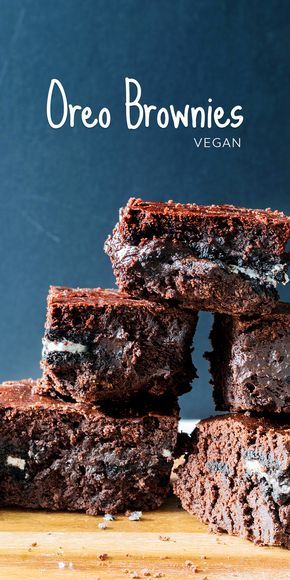 The melted, baked-in Oreos in these chocolatey, vegan Oreo brownies are seriously amazing. Bake them today and have your own vegan chocolate brownies in next to no time. Oreo Dessert, Brownie Desserts, Healthy Dessert, Coconut Dessert, Vegan Dessert Recipes, Brownie Recipes, Baking Desserts, Vegetarian Recipes, Dinner Healthy
