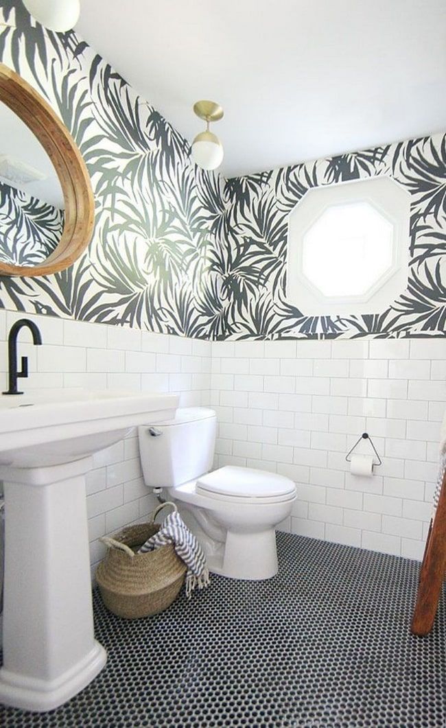 Azulejos De Flores Para Baños Papel pintado para baños en 2020 | Baños azulejos blancos, Decorar