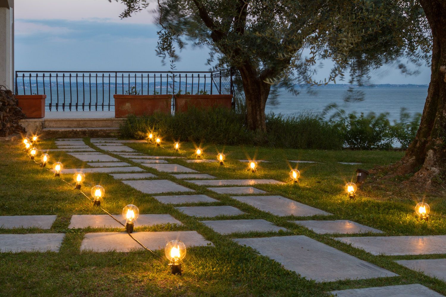 Bollard Lights Modern landscape lighting, Contemporary