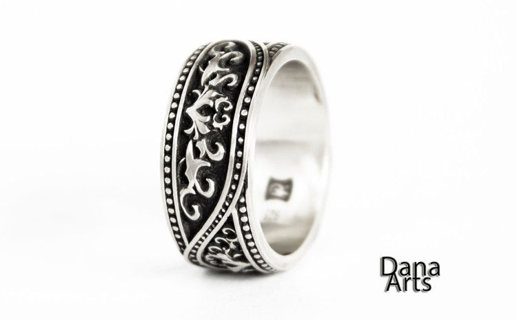 A Representation Of Your Love S Eternal Growth And Strength This Is Our Tree Of Life Engagement Ring With Roots It Is Made Engagement Rings Rings Engagement