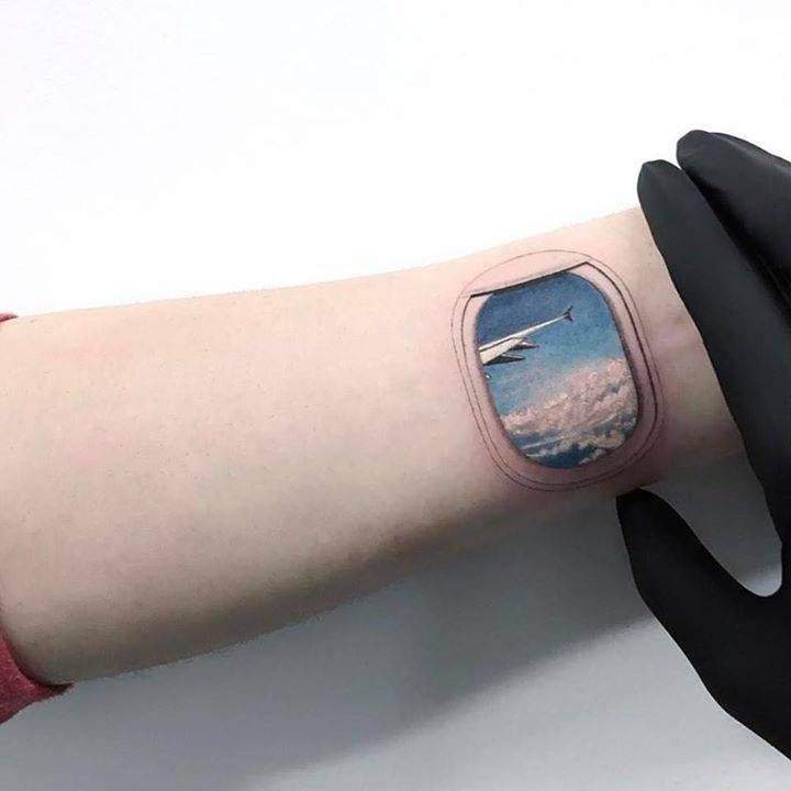 Airplane window tattoo on the left inner wrist tattoos u003c3 - kleine k amp uuml che l form Airplane window tattoo on the left inner wrist tattoos u003c3 - kleine k amp uuml che l form