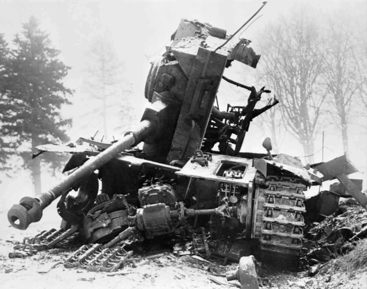 battle of the bulge german tanks scene battle of the bulge german tanks scene