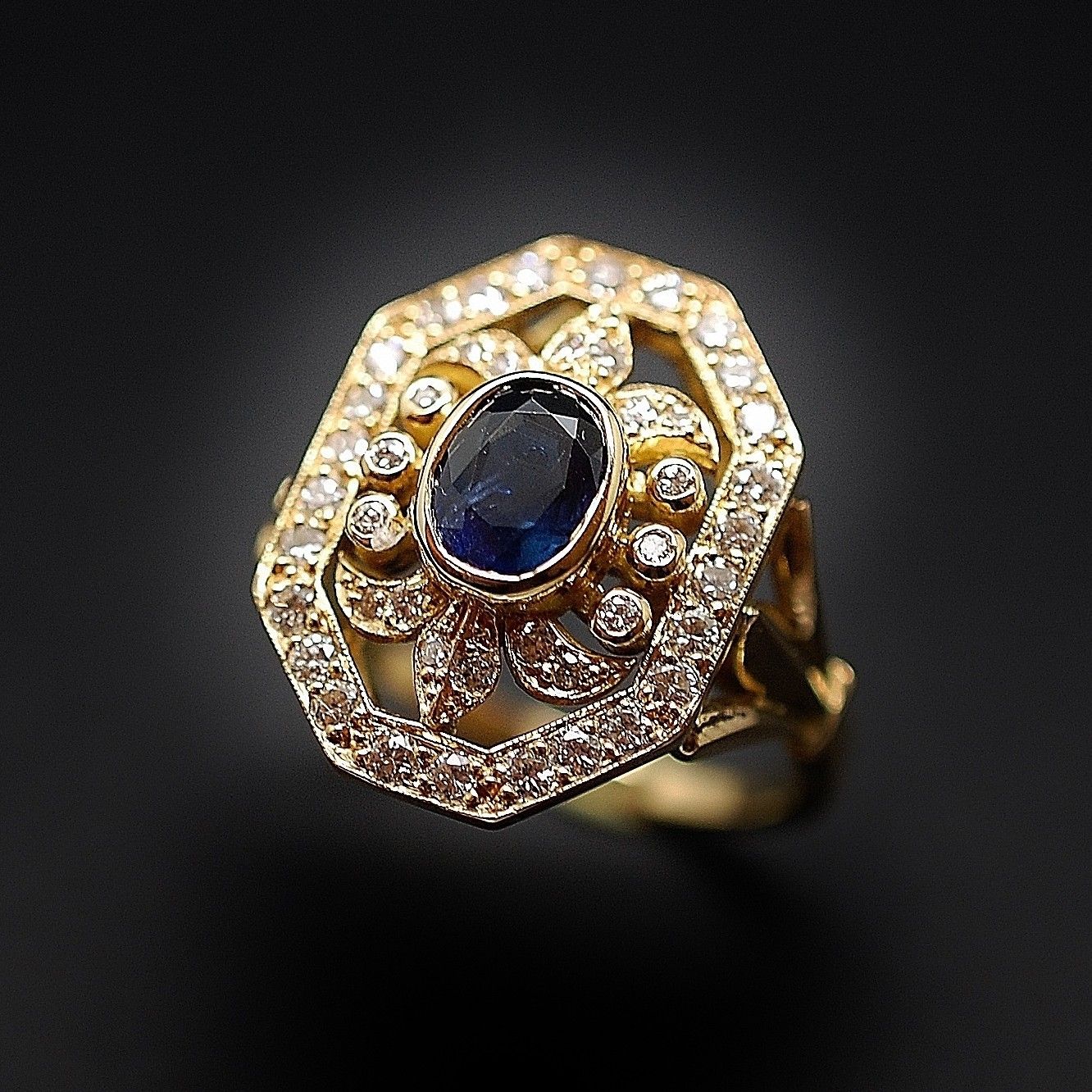 bague or 18k avec saphir bague or 18k avec saphir