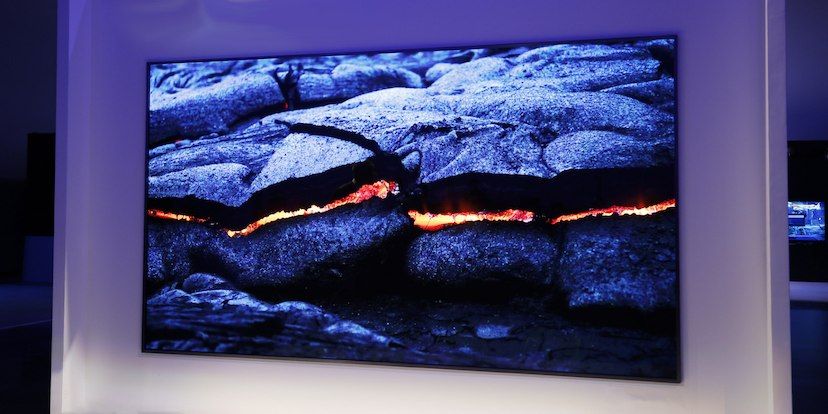 Micro LED vs. OLED: Wer wird gewinnen? #Fernsehen #OLED Samsung, Tv Home, Best Smartphone, Camera Phone, Tv Presenters, Tv Drama, Business Insider, Tv Programmes, Smart Tv